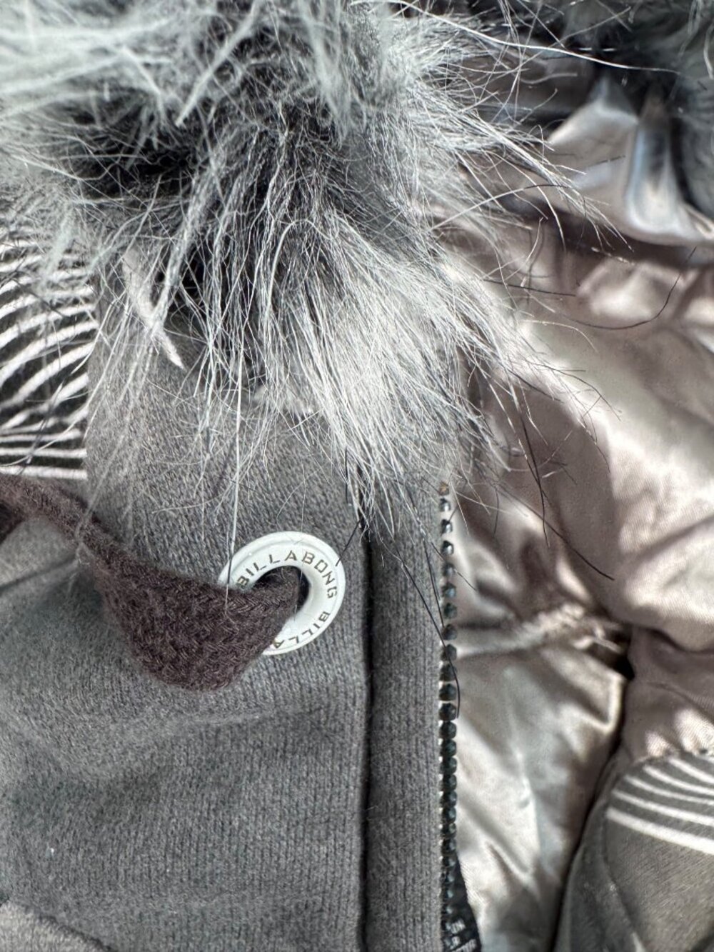 Billabong Hooded Jacket Faux Fur Trim Gray/Black Geometric Pattern Womens S - Picture 13 of 16